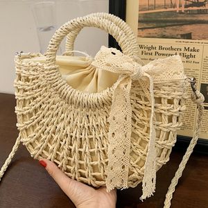 حقائب اليد للنساء عارضة سترو نسج الكتف الجوف خارج حمل الروطان تصنيع crossbody السيدات الصيف شاطئ رسول حقيبة