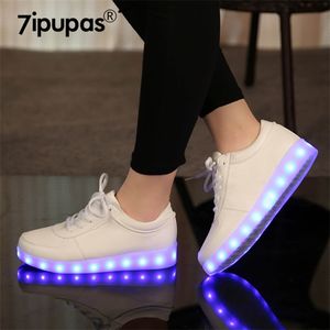 Kapcie LED USB oświetlone Krasovki Luminous Sneakers świecące Buty dziecięce Dzieci z podeszwem dla GirlsBoys 220208