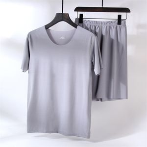 Homewear da uomo in seta di ghiaccio Tinta unita Camicia sottile Set da due pezzi Pigiama Pantaloncini a maniche corte Abbigliamento sportivo casual Pigiama di grandi dimensioni 210901