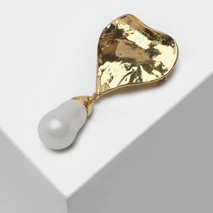 Amorita boutique Heart-shaped design pearl pendant pin personality fashion brooch