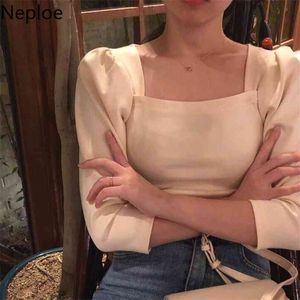 Neploe Solid T Shirts Kvinnor Vår Chic Korean Square Collar Puff Sleeve Dam Tees Fashion Slim Fit Kvinna Toppar 1A367 210720