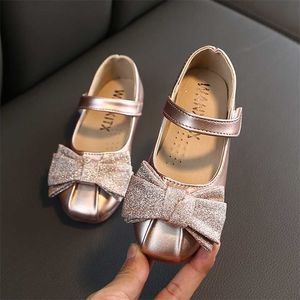PU детские туфли мягкие резиновые подошвы противоскользящие лук сандалии повседневная пешеходные дети девушки принцесса 220115