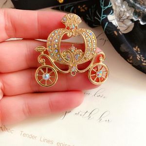 Pins, Broşlar Rhinestone Kabak Sepeti Kadınlar Için Masal Parti Rahat Broş Pins Cristal Büyük Hediyeler