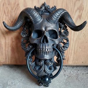 Skeleton Head Door Knocker Decor Resin Goat-headed Figure Hanger 3D Resin Punk Satan Skull Sheep Head Statue Wall Pendant Crafts 210811