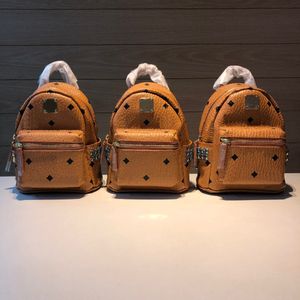 Stark Mochila Super Mini Rebite Luxurys Designers Mochilas Messenger Bag Multi Função Destacável Ombro Strap Brown Back Back