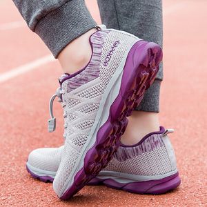 2021 Designer Running Shoes For Women Rose Red Fashion womens Trainers High Quality Outdoor Sports Sneakers size 36-41 qz