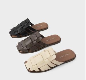 Sandálias femininas Flipers de couro feminino Flipers de dupla face Slippers Slappers Luxury Sandals Style Box Tamanho 35-42