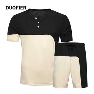 Erkekler Yaz Spor Setleri Cep Dikiş T-Shirt + Şort 2 Parça Rahat Eşofman erkek Spor Marka Giyim Gömlek Suit 210603