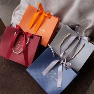 Present Wrap UpScale Box Wedding Favors Candy Bag Baby Shower Paper Chokladlådor Package Festival Party Decoration Födelsedagstillbehör