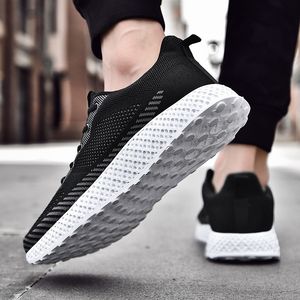 Classic Women Mens Sports Trainers Big Size Running Shoes Breathable Mesh Red Black White Blue Green Platform Runners Sneakers Code:05-0507