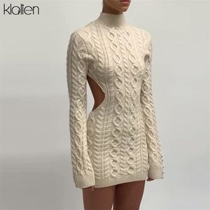 Klalien Enkel Solid Långärmad Turtleneck Sweater Klänning Höst Kvinnor Varm Streetwear Slim Stretch Mini Bodycon Dresses 211221