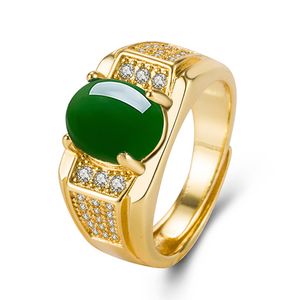 Vintage mode grön jade smaragd ädelstenar diamanter ringar för män guld ton smycken bague bijoux tillbehör kalkon dubai