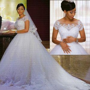 Vintage Ivory Lace Appliques African Wedding Dress 2022 Short Sleeves Bridal Dresses Back Lace-Up Plus Size Tulle Vestido De Noiva Bride Ball gown Robe De Mariee