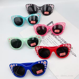 flower children sunglasses PC round frame lovely fashion boys girls adumbral glasses tide Europe America style kids holiday outdoor goggles D213