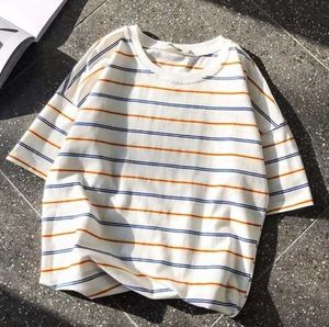 Boys Striped T Shirts großhandel-Männer T shirts Sommer Koreanische Art Lose Jungen Studenten Gestreiftes kurzärmliges T Shirt Trendige Baumwolle lässig