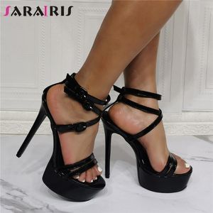 Klänningskor Sarairis Sexiga Kvinnor Sandaler Solid Ankel Buckle Stiletto High Heel Platform Black Trendy Party Luxury