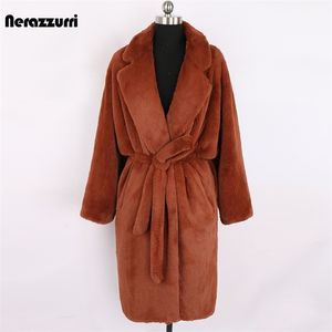 Nerazzurri Höst Long Oversized Brown Soft Light Faux Fur Coat Kvinnor Långärmad Belt Casual Koreansk Mode utan knappar 211110