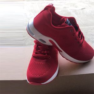 2021 Kadınlar Çorap Ayakkabı Tasarımcı Sneakers Yarış Runner Eğitmen Kız Siyah Pembe Beyaz Açık Rahat Ayakkabı En Kaliteli W56