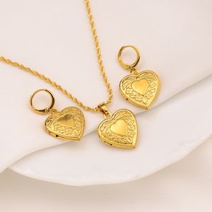 Halsband Örhängen Set Heart Love Pendant Chain Smycken 9K Gul G / F Guld Bowknot Flower Rumligt Tema