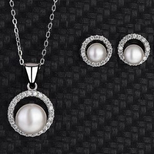 Cadenas S925 Collar de plata esterlina Conjunto de dos piezas de pendientes de perlas de agua dulce Simple Joyería de moda europea y americana
