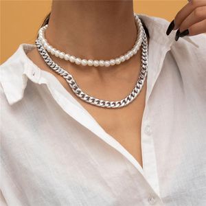 Collana di perline di perle d'imitazione di moda Catena di clavicola punk geometrica vuota per ornamenti di collane in alluminio a doppio strato da donna Commercio all'ingrosso