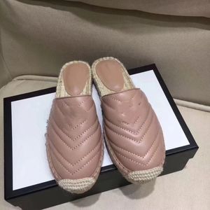 2022 Moda Bayan Terlik Tasarımcı Sandalet Yüksek Kalite Son Kadın Terlikler Kalın Tabanlar Yumuşaklık ve Konfor Bayanlar Açık Dokuma Tasarımcı Ayakkabı Boyutu 35-42