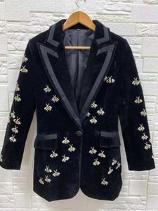 Högkvalitativ Höststil Pendling Svart Velvet Medium Längd Little Bee Inlaid Diamond High Street Celebrity Party Blazer Coat X0721