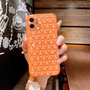 Custodie per telefoni con strass in cristallo di design di moda di lusso per iPhone 13 12 Mini 11 Pro X XR XS Max 7 8 Plus Protezione anti-caduta per lenti Cover posteriore antiurto per donna