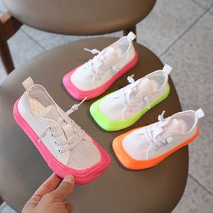 Barn andas sneakers stil tjejer sätta fot kanfas skor pojkar student vit mesh skor 210713