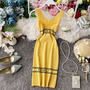 نفق جديد الصيف أزياء اللباس المرأة الخامس الرقبة الحياكة تقسم إلكتروني أكمام vestidos أنيقة ضئيلة الخصر فساتين الإناث 210423