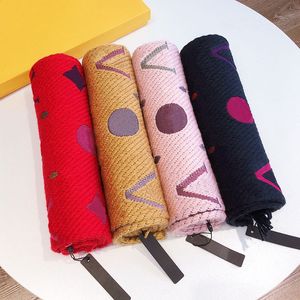 Womens Designer Cashmere Lenço de Seda Letra Flor Bordado Senhoras Neck Scarfs para Mulheres Pashmina Lenços Hers_bags