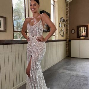 Sexy Spaghettiträger Abendkleider vorne geteilte Pailletten Meerjungfrau Abendkleider Illusion maßgeschneidertes Partykleid