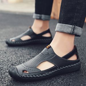 Casual Sandy Beach Hole Shoes Homens Hotsale Sandálias Originais Senhora Senhora Gentlemen Flip Flops Fisherman Crianças Luxurys Designers Designers Chinelos