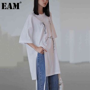 [Eam] Mulheres Side Slit Padrão Impresso Tamanho Grande T-shirt Redondo Pescoço Meia Manga Moda Primavera Verão 1d8760 21512