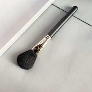 Pennello per il trucco arrossito in polvere 129 - Bronzer multiuso Brush Beauty Cosmetics Strumenti di spazzole