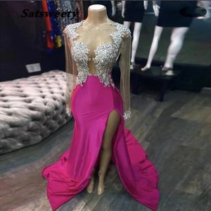 Fuksja Suknie Wieczorowe O-Neck Srebrne Aplikacje Koronki Zroszony Długie Rękawy Side Split Mermaid Prom Dress Formal Party Suknie