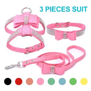 3 Peices Suit Dog Harness Collare Guinzaglio Regolabile Tessuto in morbida pelle scamosciata Diamanti brillanti Pet Gilet per cani Comfort Forniture per animali domestici 210729