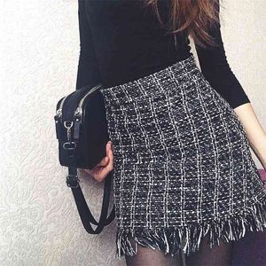 Women Woolen Mini Skirt Autumn Winter Vintage Straight Plaid Tassel Skater Skirt High Waist Femininas 210518