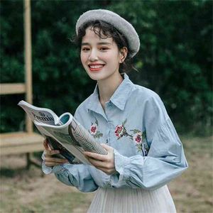 Autumn Arts Style Women Long Sleeve Loose Shirt Vintage Floral Embroidery Turn-down Collar Denim Blouse Female Tops S48 210512
