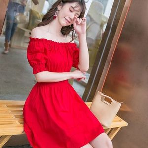 Sommarklänning Koreansk stil lös temperament Hög midja Bubble Sleeve Red Slim Stropless Word Collar Kvinna 210416