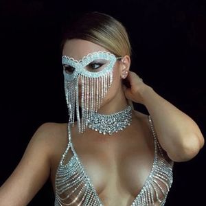 Moda di lusso Rhinestone Tassel Eye Donne Bling Bling Crystal Masquerade Mask Cover Accessori Face Gioielli