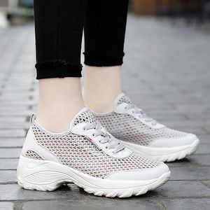 2021 Designer Running Shoes For Women White Grey Purple Pink Black Fashion mens Trainers High Quality Outdoor Sports Sneakers size 35-42 eo