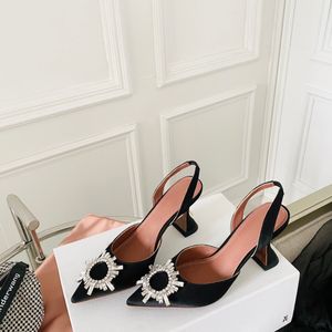 Amina Muaddi Begum Kristall-utsmyckad sidenbets Pumps skor spole Klackskor sandaler för kvinnor Lyx Designer Klänning sko Kväll Slingback rem fabriksskor