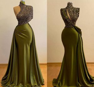 Luksusowe Długie Suknie Wieczorowe 2021 Wysoka Neck Syrenka Styl Zroszony Dubai Kobiety Olive Green Satin Formalne Suknie Prom