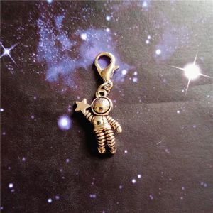 Charms SZTUK astronauta urok Antique Silver Color Clip On Space Man Zipper Pull Jewelry