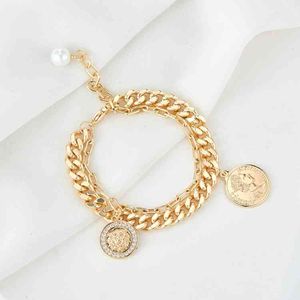 Fashion Women Jewelry Designs 14k Gold Plated Lion Head Coin Shape Charm Link Bracelet