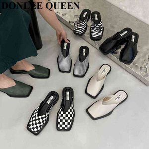 Tofflor Märke Designer Kvinnor Tofflor Mode Zebra Gingham Mules Flat Heels Square Toe Grunt Skor Utomhus Slide Kvinna Casual Sandal 220307