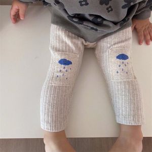 Patch do joelho de primavera Calças de bebê Toddlers Kids Meninas Leggings Meninos Ribbed Calças Longas Crianças Calças Elásticas 211028