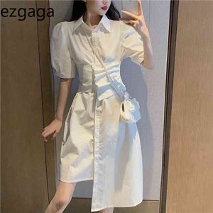 Ezgaga vår sommar ny koreansk mode oregelbunden elegant klänning Kvinnor Puff Sleeve Lapel Slim Waist Button Mini Dress Vestidos 210430