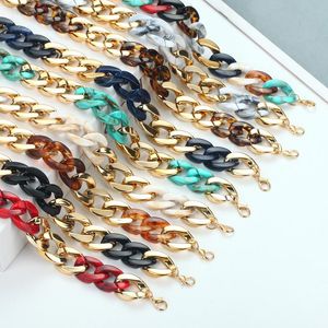 Ketten Moderner Schmuck Acrylharz-Halskette 2021 Trendverkauf Einfach Kette für Frauen Accessoires Geschenke